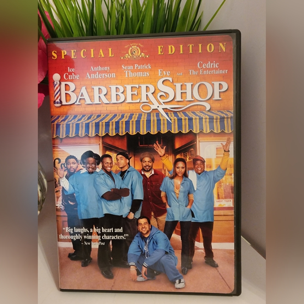 2 DVDs - Picture 2 of 2